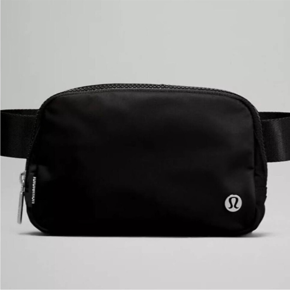Lululemon Black Belt Bag like new used twice - colorway sold out